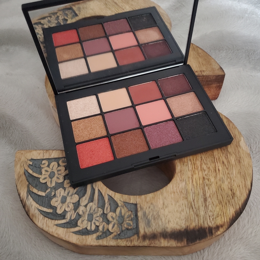 NARS Extreme Effects Eyeshadow Palette 🎨